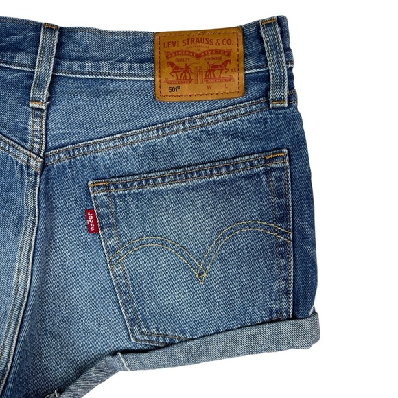 Levi's 501 Jean Shorts Womens Size 26 Distressed Denim Blue - Picture 4 of 14